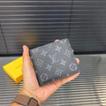 New Leather V Logo Bags WalletsXC052025092206